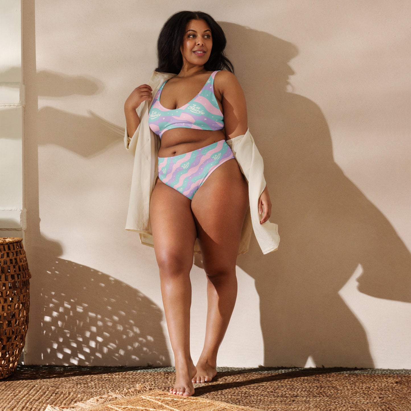 La Marée luxury high-waist bikini set in retro pink & blue star pattern, perfect for summer beachwear