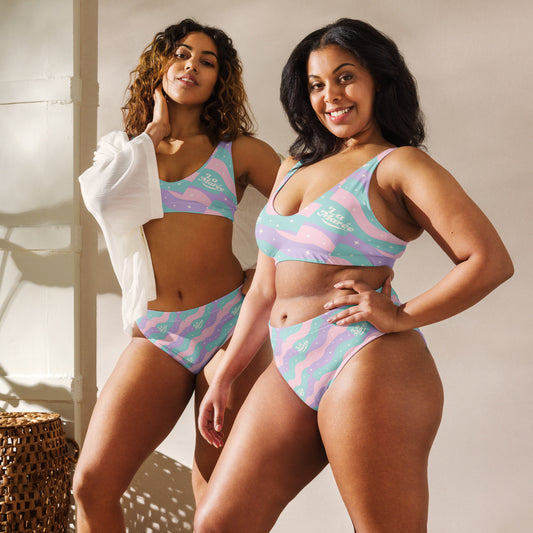 La Marée luxury high-waist bikini set in retro pink & blue star pattern, perfect for summer beachwear